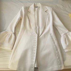 Elegant White Long Sleeve Dress